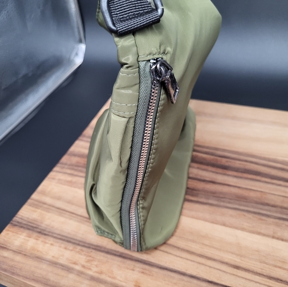 Nylon Army Green Bucket Crossbody Bag, 2 Straps Included, 10×12×5, NWOT - Picture 6 of 10